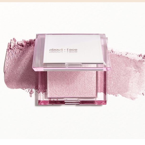 About Face light lock highlighter powder in smother. Ipsy exclusive. BNIB - Picture 2 of 8